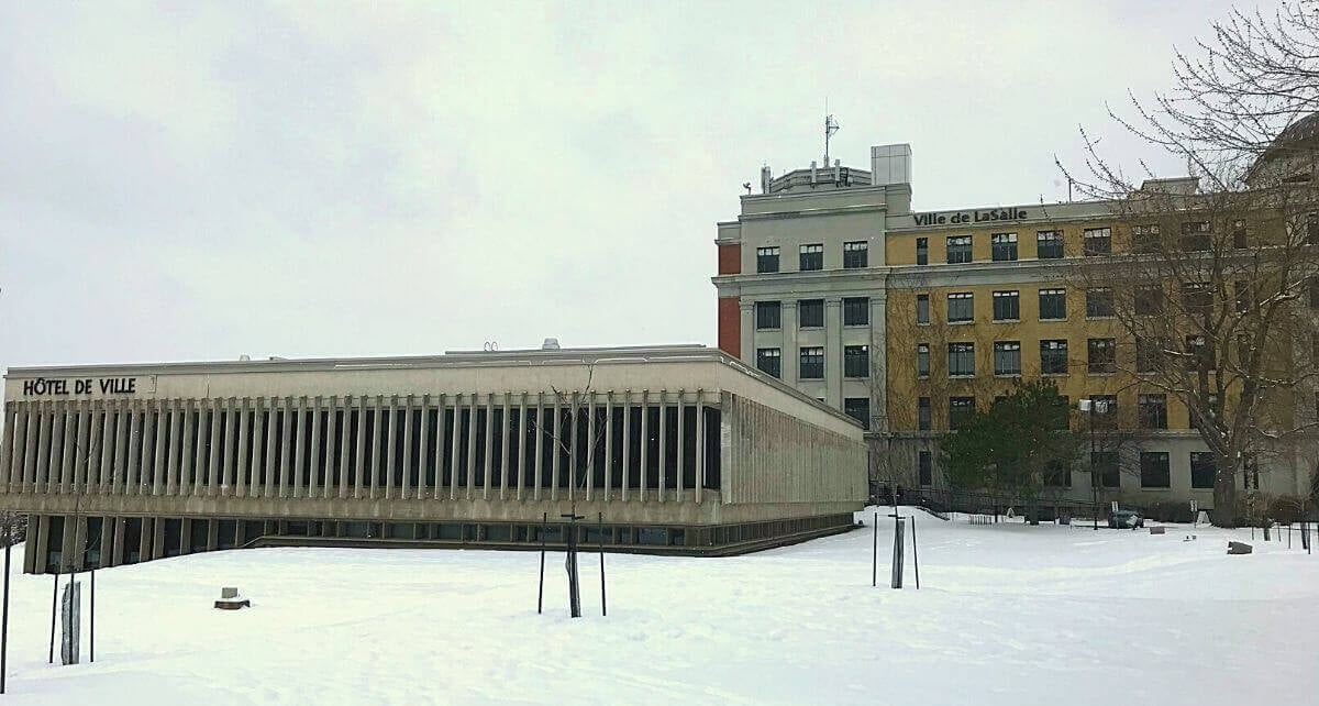 La mairie d'arrondissement de LaSalle en hiver