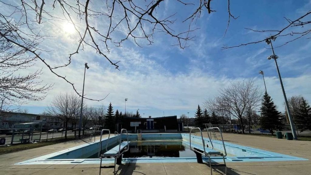 La piscine du parc Raymond à LaSalle