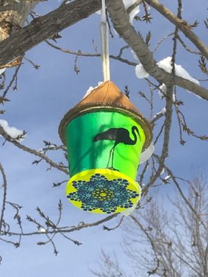 Art d'arbres : petites maisons d'oiseaux peintes (décembre 2022) 